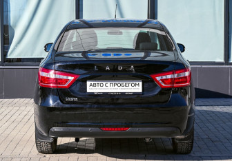 Подержанный автомобиль LADA (ВАЗ) Vesta Sedan 2021 года (4 фото)