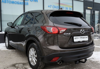 Подержанный автомобиль Mazda CX-5 2016 года (3 фото)