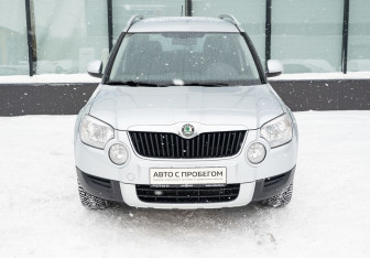 Подержанный автомобиль Skoda Yeti 2013 года (8 фото)