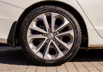 Подержанный автомобиль Honda Accord Sedan 2013 года (21 фото)