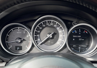 Подержанный автомобиль Mazda CX-5 2018 года (9 фото)