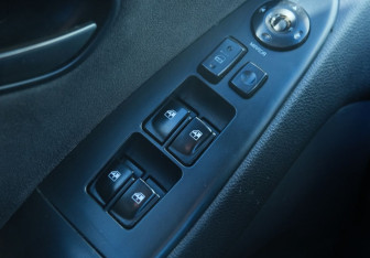 Подержанный автомобиль Hyundai Elantra Sedan 2008 года (11 фото)