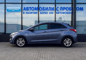 Подержанный автомобиль Hyundai i30 Hatchback 2012 года (2 фото)