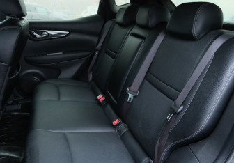 Подержанный автомобиль Nissan Qashqai 2018 года (19 фото)