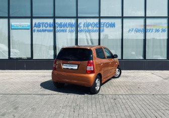 Подержанный автомобиль Kia Picanto 2006 года (5 фото)