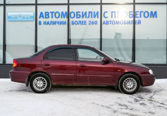Подержанный автомобиль Kia Spectra Sedan 2006 года (6 фото)