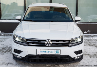 Подержанный автомобиль Volkswagen Tiguan 2018 года (8 фото)