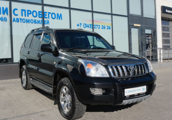 Подержанный автомобиль Toyota Land Cruiser Prado 2006 года (7 фото)