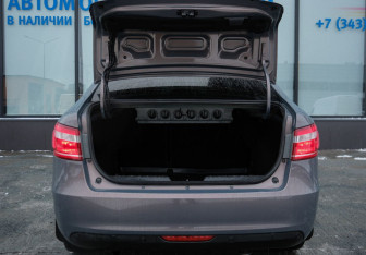 Подержанный автомобиль LADA (ВАЗ) Vesta Sedan 2016 года (19 фото)