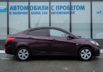 Подержанный автомобиль Hyundai Solaris Sedan 2013 года (6 фото)