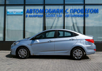 Подержанный автомобиль Hyundai Solaris Sedan 2010 года (2 фото)