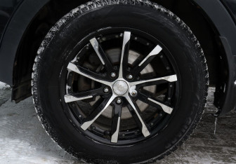 Подержанный автомобиль Kia Sportage 2010 года (23 фото)