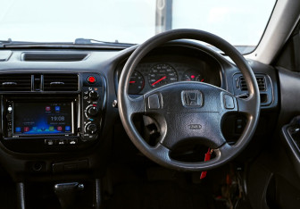 Подержанный автомобиль Honda Orthia 2000 года (11 фото)