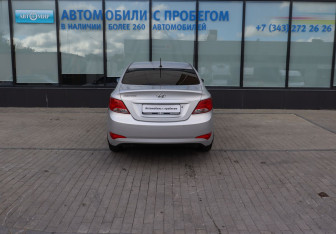 Подержанный автомобиль Hyundai Solaris Sedan 2016 года (4 фото)