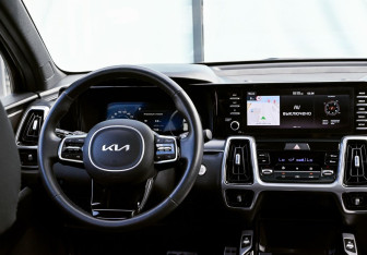 Подержанный автомобиль Kia Sorento 2023 года (19 фото)