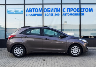 Подержанный автомобиль Hyundai i30 Hatchback 2014 года (6 фото)