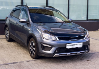 Подержанный автомобиль Kia Rio Hatchback 2018 года (7 фото)