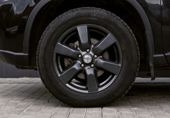 Подержанный автомобиль Nissan X-Trail 2010 года (22 фото)