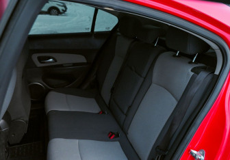 Подержанный автомобиль Chevrolet Cruze Sedan 2009 года (19 фото)