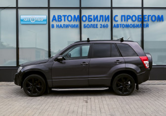 Подержанный автомобиль Suzuki Grand Vitara 2013 года (2 фото)