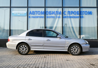 Подержанный автомобиль Hyundai Sonata 2005 года (6 фото)