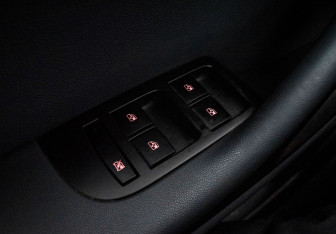 Подержанный автомобиль Opel Zafira Compactvan 2013 года (12 фото)