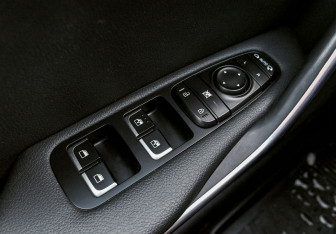 Подержанный автомобиль Kia Stinger 2019 года (15 фото)