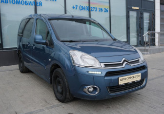 Подержанный автомобиль Citroen Berlingo 2013 года (7 фото)