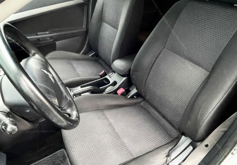 Подержанный автомобиль Mitsubishi Lancer Sedan 2010 года (14 фото)