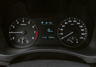 Подержанный автомобиль Hyundai Solaris Sedan 2017 года (18 фото)