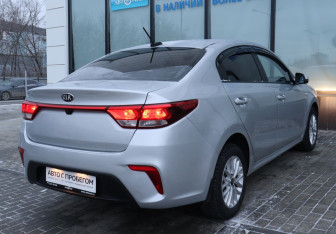 Подержанный автомобиль Kia Rio Sedan 2018 года (5 фото)