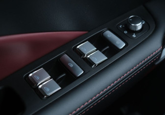 Подержанный автомобиль Geely Coolray 2020 года (11 фото)