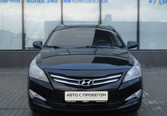 Подержанный автомобиль Hyundai Solaris Hatchback 2015 года (8 фото)