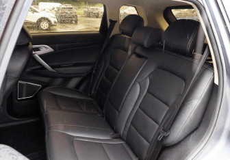 Подержанный автомобиль Geely Atlas 2020 года (17 фото)