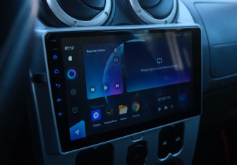 Подержанный автомобиль Renault Logan Sedan 2013 года (12 фото)