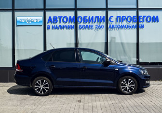 Подержанный автомобиль Volkswagen Polo Sedan 2016 года (6 фото)