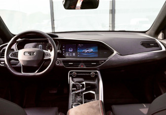 Подержанный автомобиль Geely Tugella 2024 года (19 фото)