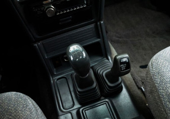 Подержанный автомобиль Mitsubishi Pajero 1995 года (10 фото)