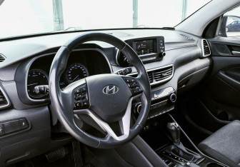 Подержанный автомобиль Hyundai Tucson 2019 года (15 фото)