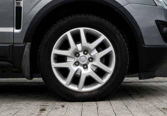Подержанный автомобиль Opel Antara 2012 года (19 фото)