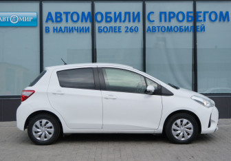 Подержанный автомобиль Toyota Vitz 2018 года (6 фото)