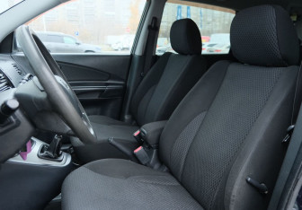 Подержанный автомобиль Hyundai Tucson 2008 года (18 фото)