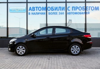 Подержанный автомобиль Kia Rio Sedan 2015 года (2 фото)