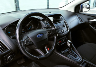 Подержанный автомобиль Ford Focus Wagon 2018 года (15 фото)