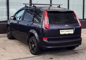 Подержанный автомобиль Ford C-MAX 2007 года (3 фото)