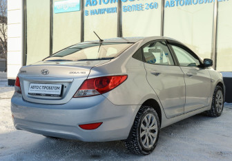 Подержанный автомобиль Hyundai Solaris Sedan 2013 года (5 фото)