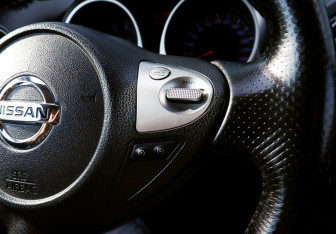 Подержанный автомобиль Nissan Juke 2011 года (13 фото)