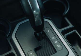 Подержанный автомобиль Land Rover Discovery 2007 года (12 фото)