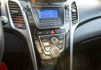 Подержанный автомобиль Hyundai i30 Hatchback 2013 года (15 фото)