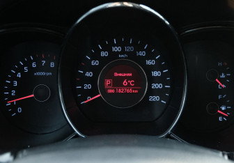 Подержанный автомобиль Kia Rio Sedan 2014 года (19 фото)